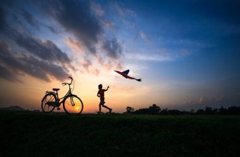 dziecko puszcza latwiec