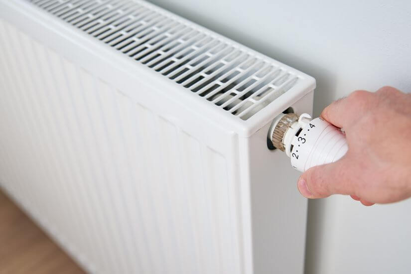 Jaka pompa ciepła do domu 200 m2 – jakie czynniki wziąć pod uwagę przy budowie instalacji do ogrzewania domu?